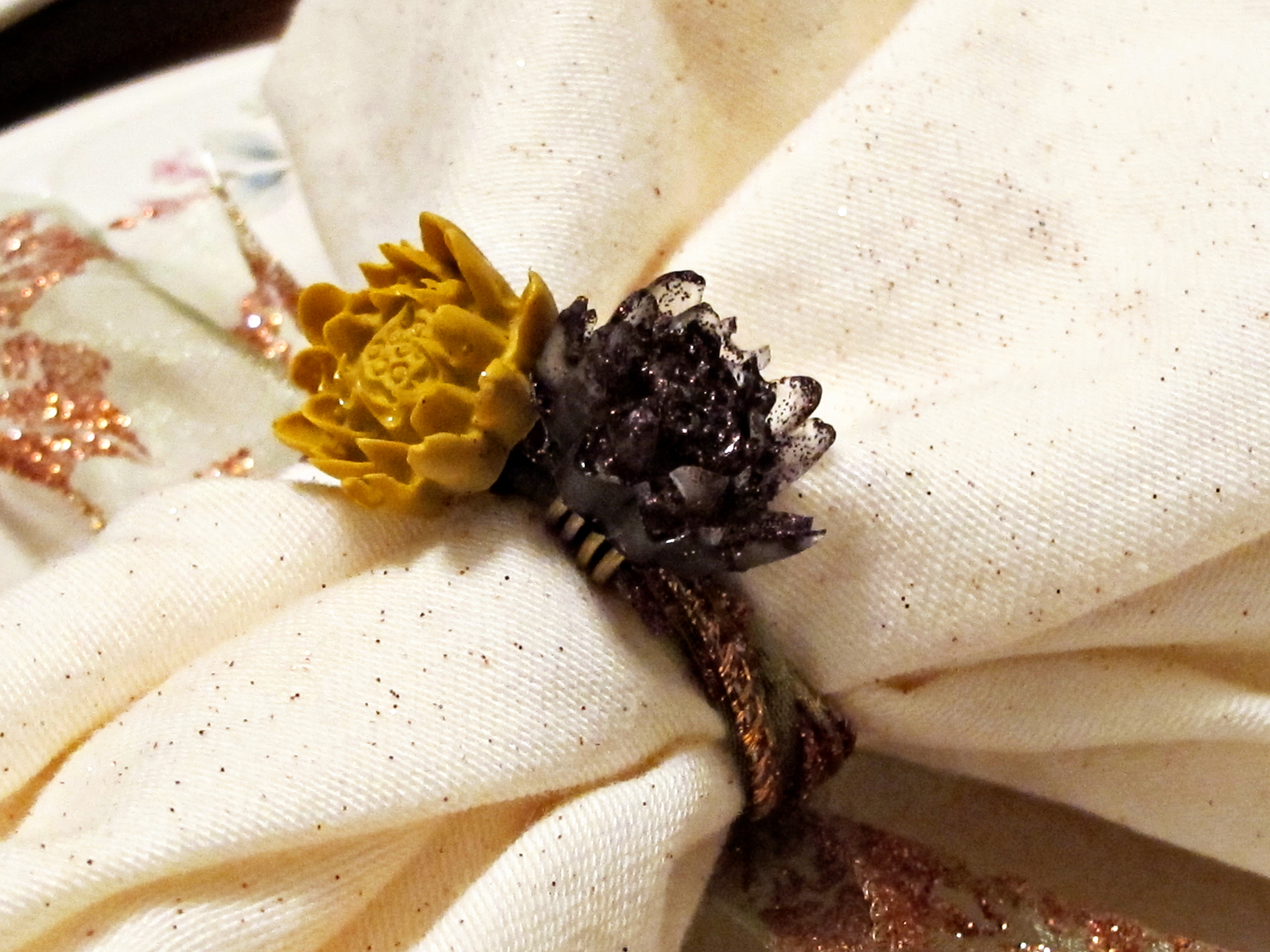 Make your own resin flower napkin ring holders - Resin ...