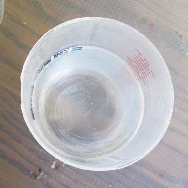 How to polish clear resin pieces that are made with moulds ? The front and  back are clear but the edges are blurry : r/ResinCasting