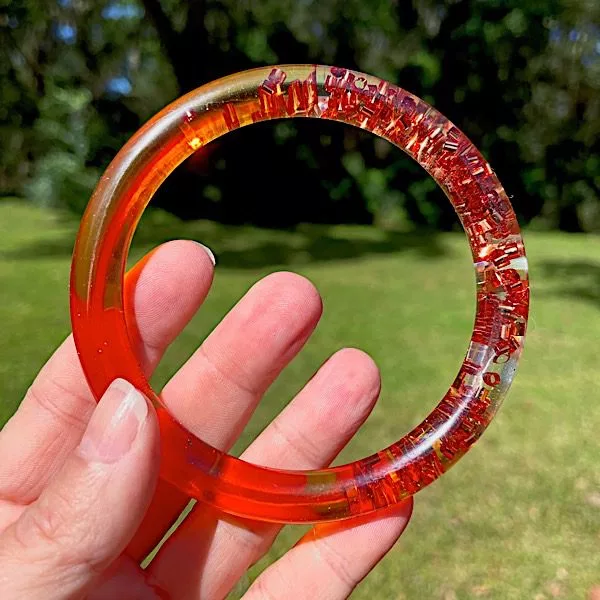 How to Make A Resin Bangle Bracelet - The EASY way - Resin Obsession